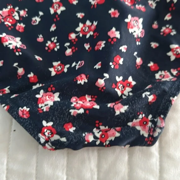 EUC Shaping one piece bathing suit - Picture 9 of 9